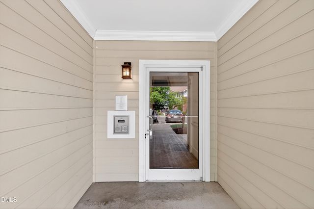 828 Waterford Lake Drive, Cary, NC 27519