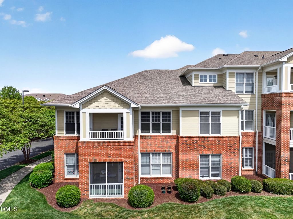 828 Waterford Lake Drive, Cary, NC 27519