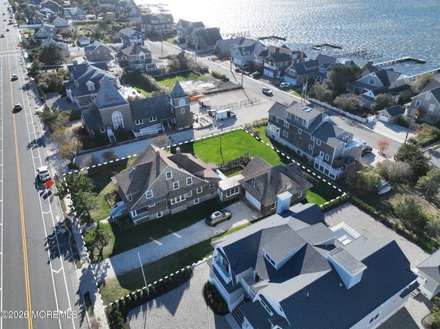 1318 Ocean Avenue, Mantoloking, NJ 08738