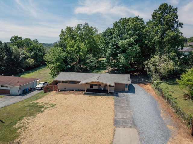 3208 Kings Point Road, Chattanooga, TN 37416