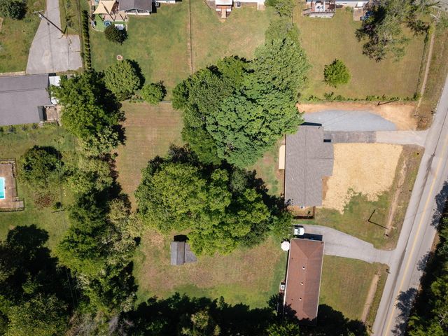 3208 Kings Point Road, Chattanooga, TN 37416
