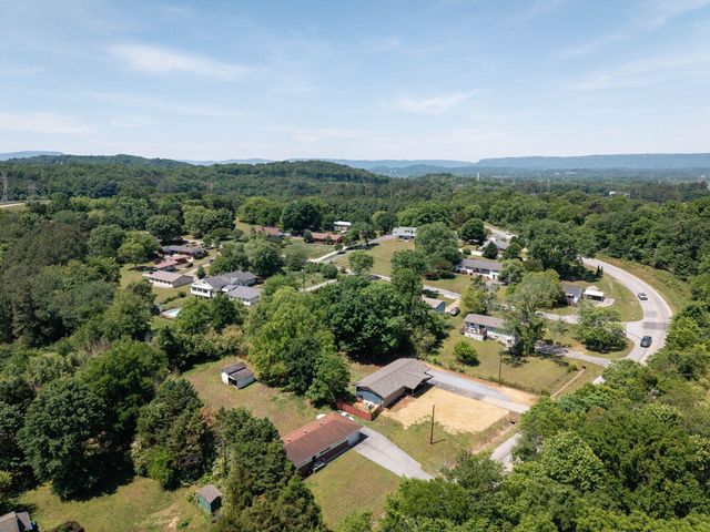 3208 Kings Point Road, Chattanooga, TN 37416