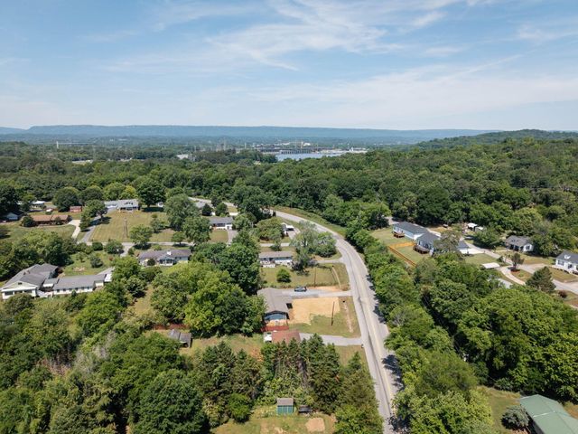 3208 Kings Point Road, Chattanooga, TN 37416