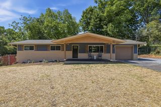 3208 Kings Point Road, Chattanooga, TN 37416