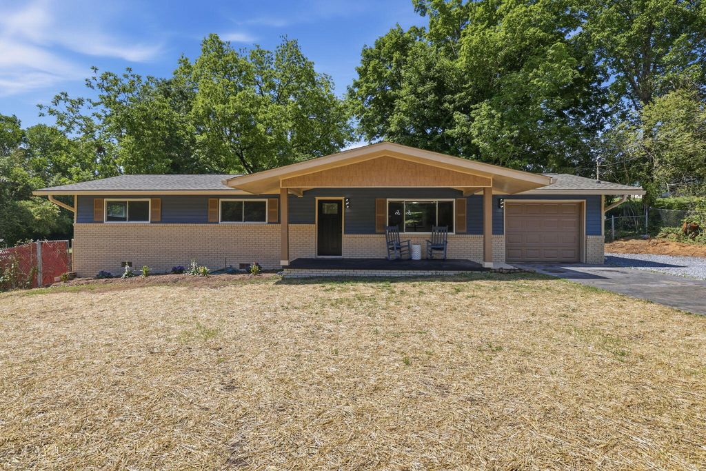 3208 Kings Point Road, Chattanooga, TN 37416