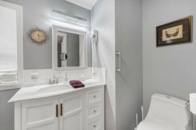 3231 W BOONE Ave, Spokane, WA 99201