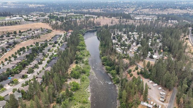 3231 W BOONE Ave, Spokane, WA 99201