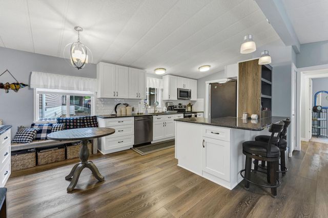 3231 W BOONE Ave, Spokane, WA 99201
