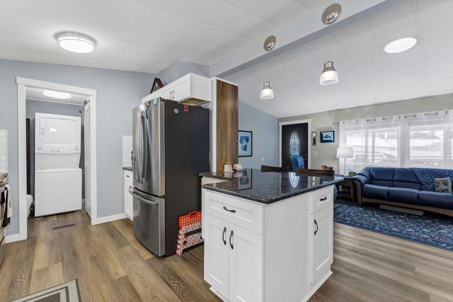 3231 W BOONE Ave, Spokane, WA 99201