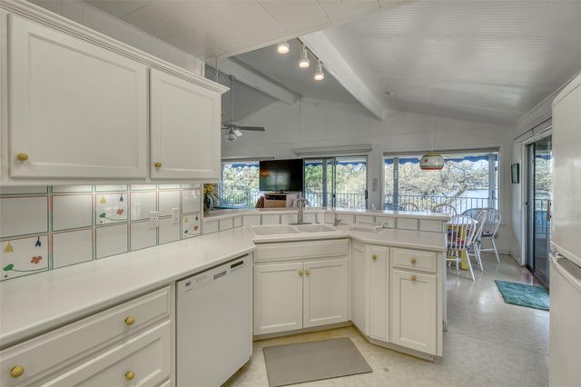 3600 Packsaddle DR, Horseshoe Bay, TX 78657