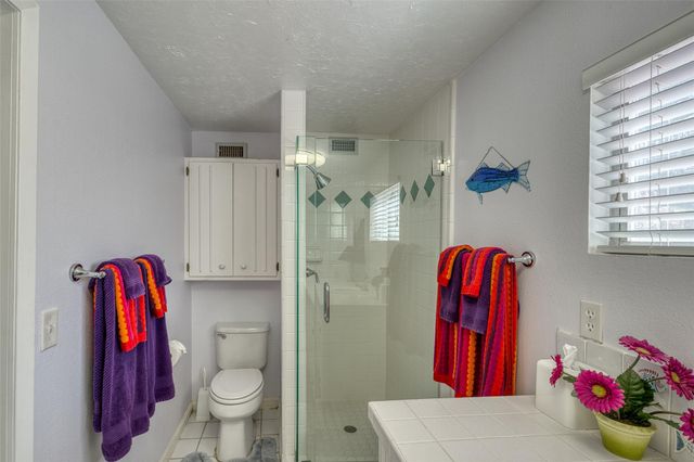 3600 Packsaddle DR, Horseshoe Bay, TX 78657