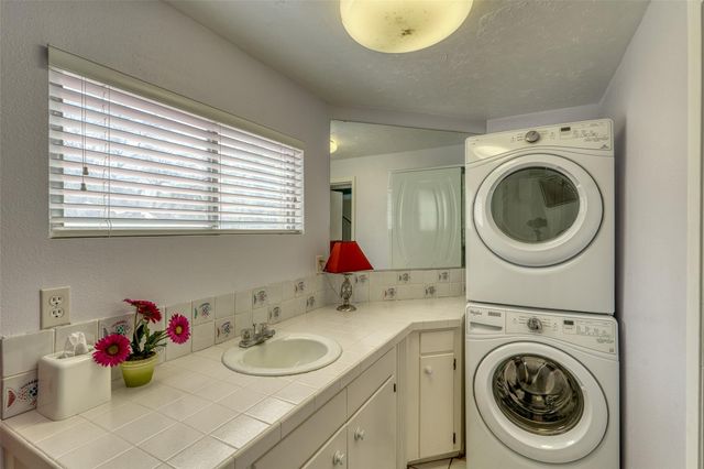 3600 Packsaddle DR, Horseshoe Bay, TX 78657