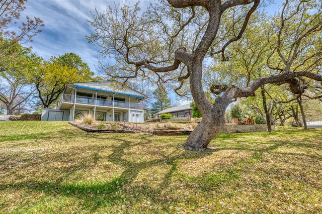 3600 Packsaddle DR, Horseshoe Bay, TX 78657