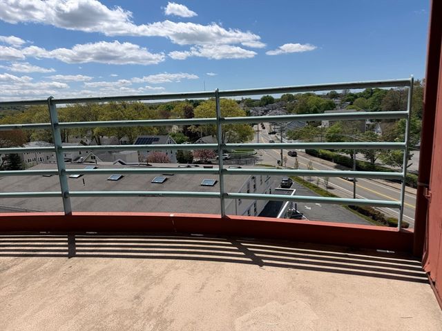 100 W Squantum St 516, Quincy, MA 02171