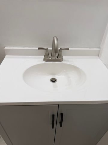 100 W Squantum St 516, Quincy, MA 02171
