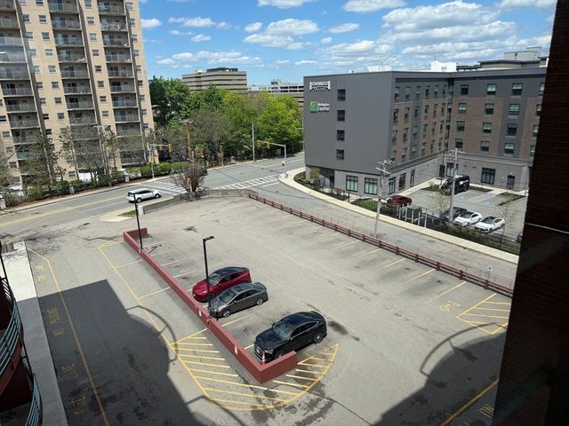 100 W Squantum St 516, Quincy, MA 02171