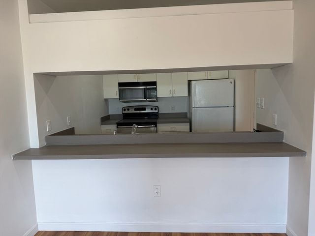 100 W Squantum St 516, Quincy, MA 02171