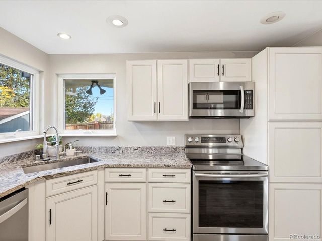 6851 S Prince Cir, Littleton, CO 80120
