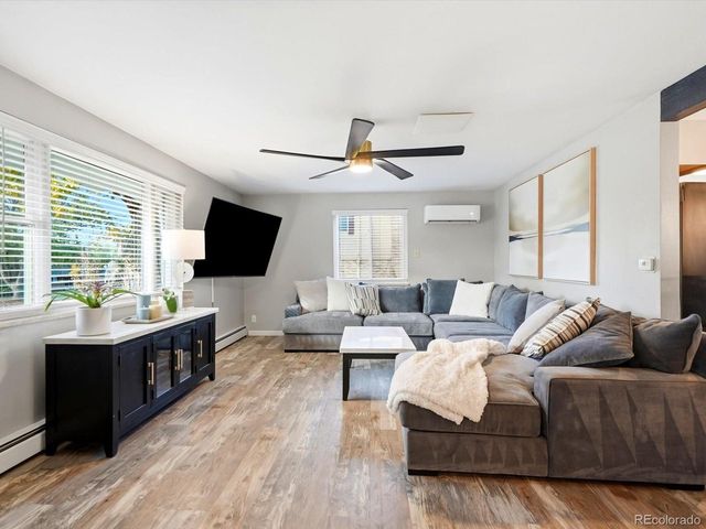 6851 S Prince Cir, Littleton, CO 80120