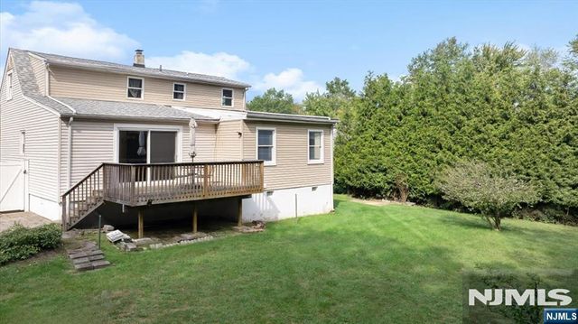 31 Vivian Avenue, Emerson, NJ 07630