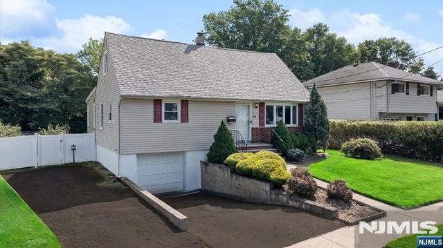31 Vivian Avenue, Emerson, NJ 07630