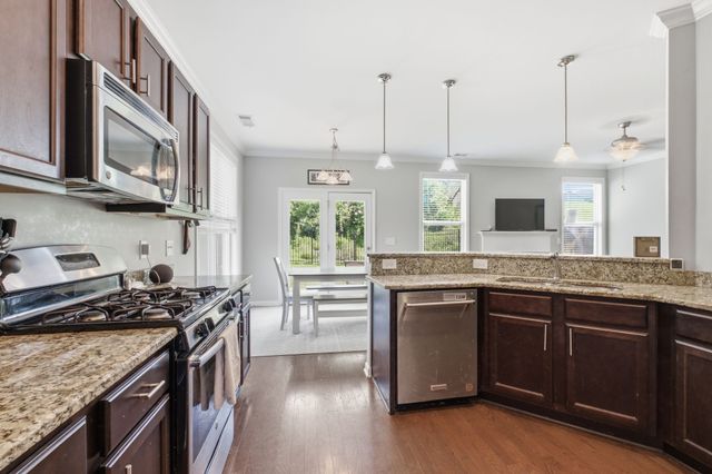 2110 Oaksprings Pl, Mount Juliet, TN 37122
