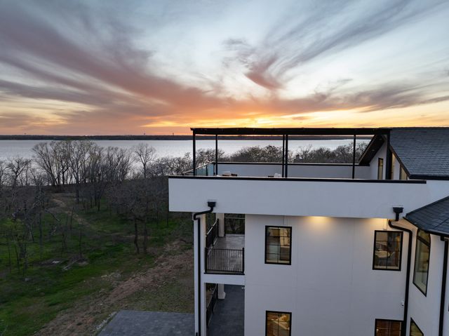 1230 Oak View Court, Oak Point, TX 75068