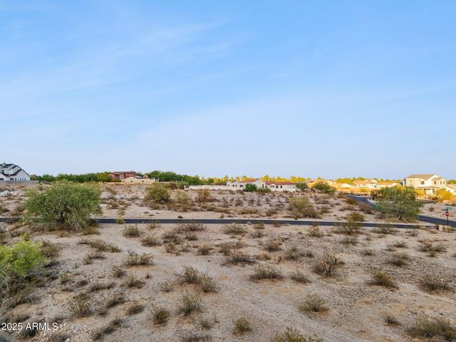 3249 W HIGHLANDS Drive, Buckeye, AZ 85396