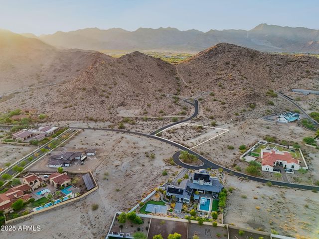 3249 W HIGHLANDS Drive, Buckeye, AZ 85396