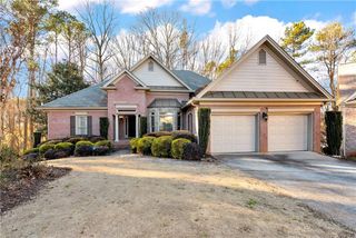 946 Chippewa Oak NE Drive, Dacula, GA 30019