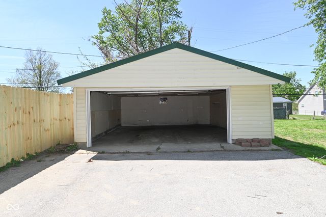 6166 Vigo Drive, Clayton, IN 46118