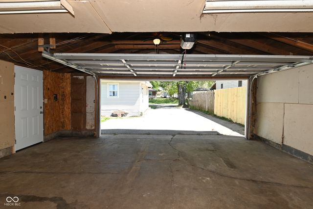 6166 Vigo Drive, Clayton, IN 46118
