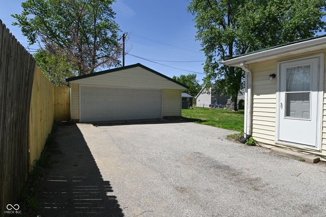 6166 Vigo Drive, Clayton, IN 46118