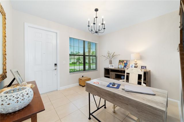 10134 W Villa Circle, Vero Beach, FL 32966