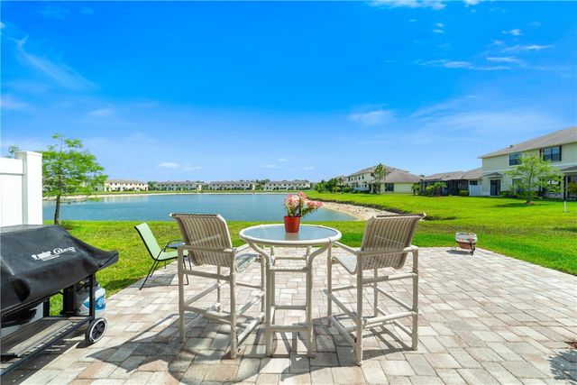 10134 W Villa Circle, Vero Beach, FL 32966