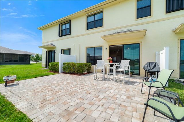 10134 W Villa Circle, Vero Beach, FL 32966