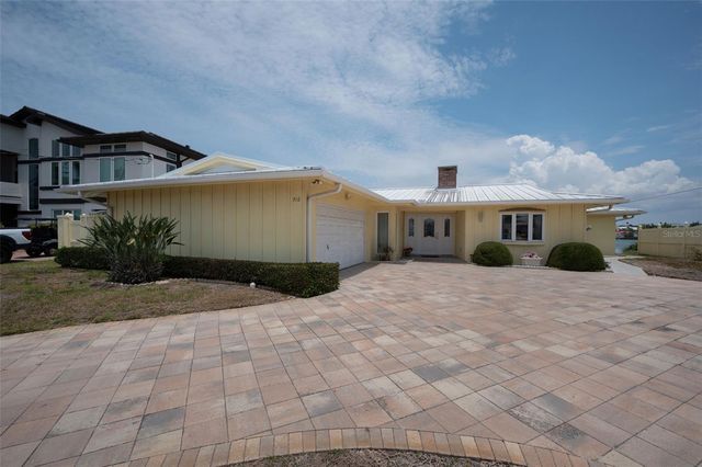 516 HARBOR DRIVE N, Indian Rocks Beach, FL 33785