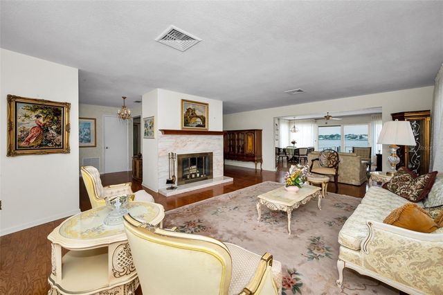 516 HARBOR DRIVE N, Indian Rocks Beach, FL 33785