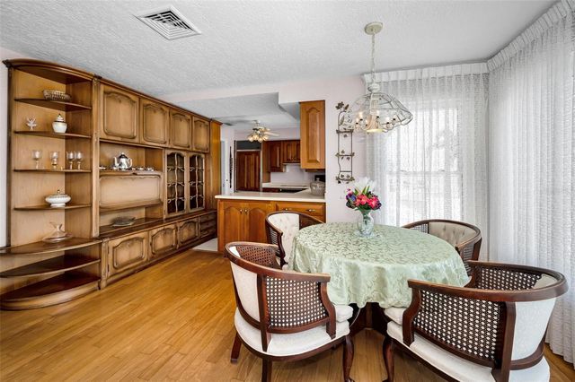 516 HARBOR DRIVE N, Indian Rocks Beach, FL 33785