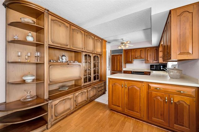 516 HARBOR DRIVE N, Indian Rocks Beach, FL 33785