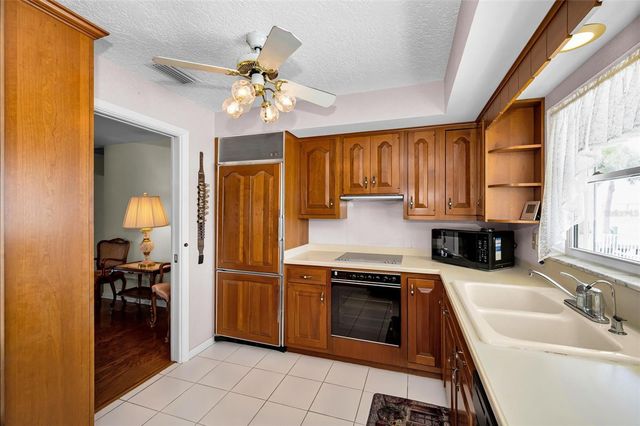 516 HARBOR DRIVE N, Indian Rocks Beach, FL 33785