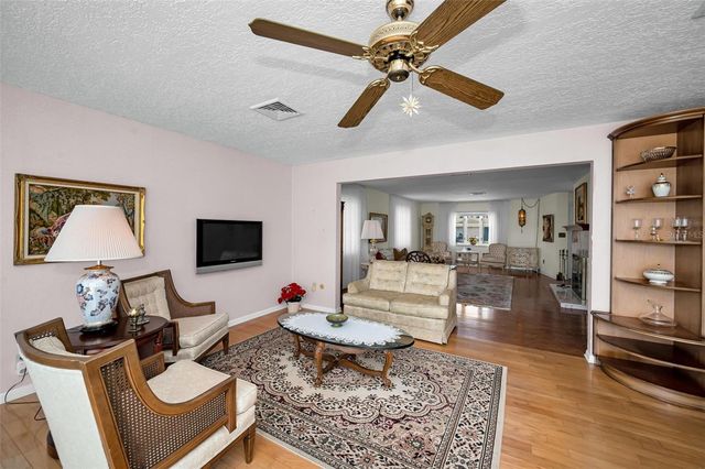 516 HARBOR DRIVE N, Indian Rocks Beach, FL 33785