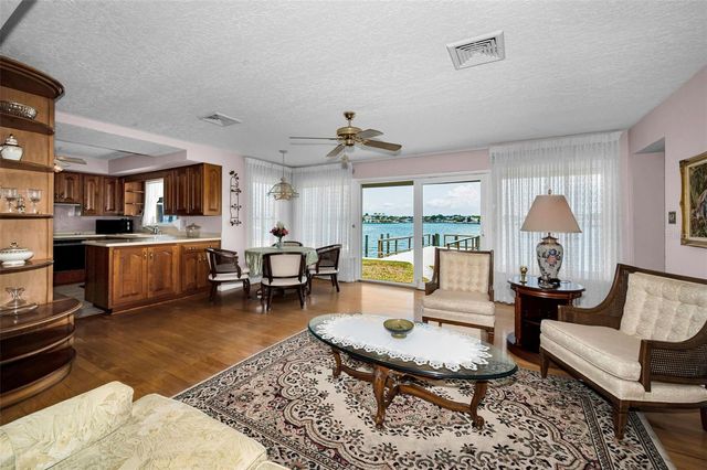 516 HARBOR DRIVE N, Indian Rocks Beach, FL 33785