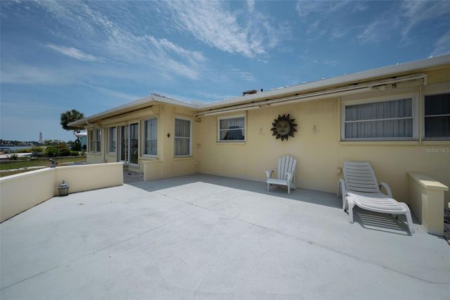 516 HARBOR DRIVE N, Indian Rocks Beach, FL 33785