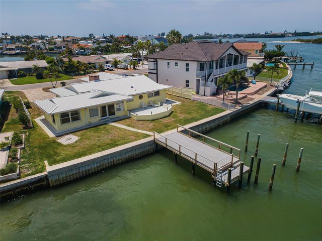 516 HARBOR DRIVE N, Indian Rocks Beach, FL 33785