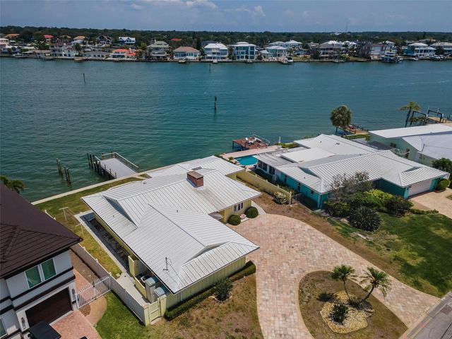 516 HARBOR DRIVE N, Indian Rocks Beach, FL 33785