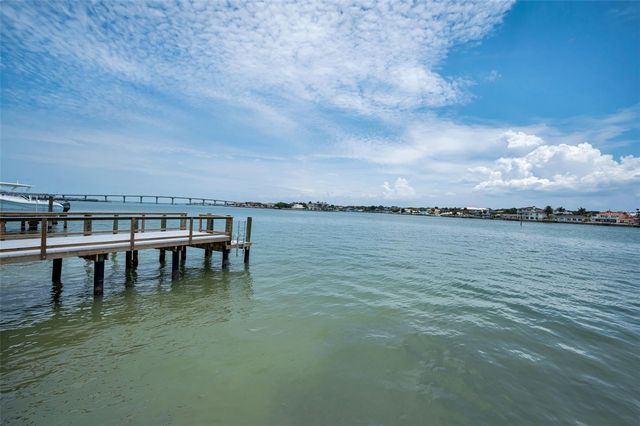 516 HARBOR DRIVE N, Indian Rocks Beach, FL 33785