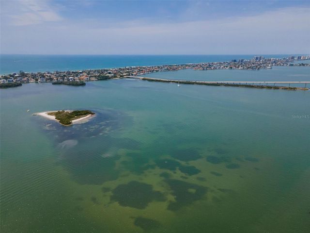 516 HARBOR DRIVE N, Indian Rocks Beach, FL 33785