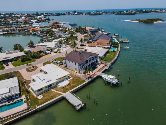 516 HARBOR DRIVE N, Indian Rocks Beach, FL 33785