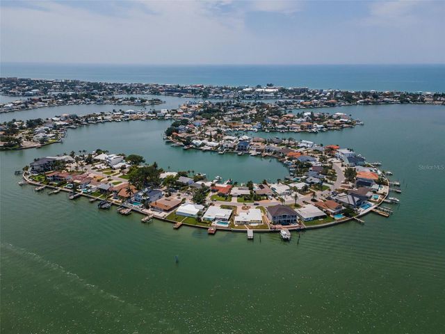 516 HARBOR DRIVE N, Indian Rocks Beach, FL 33785